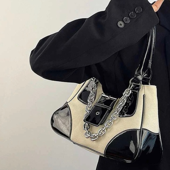 Off White and Black Canvas Buckle Shoulder Bag - Picture 2 of 3